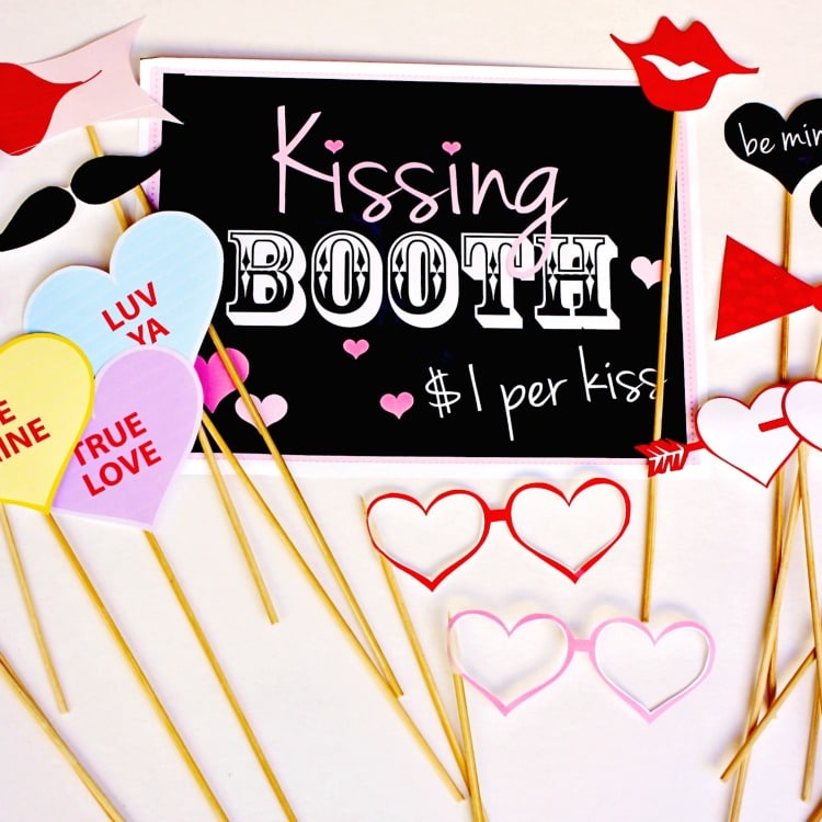 101. Set Up a Valentine's Photo Booth