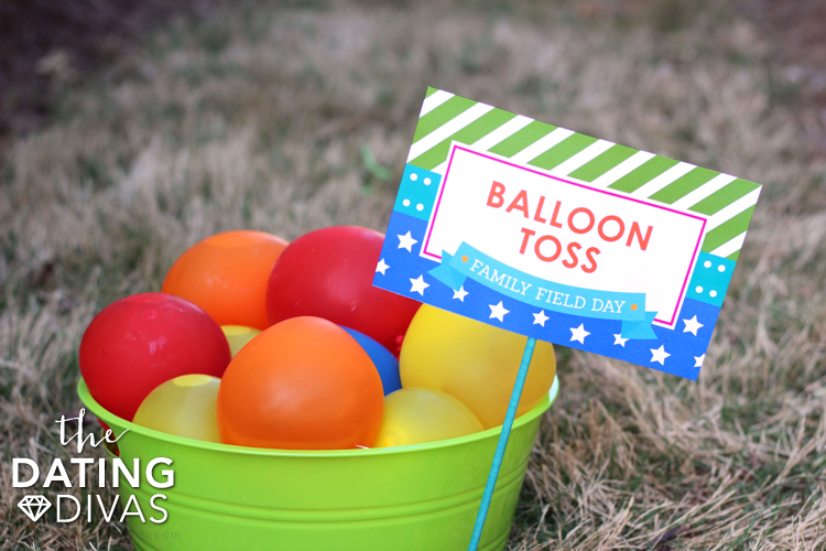 Family Field Day Games Balloon Toss