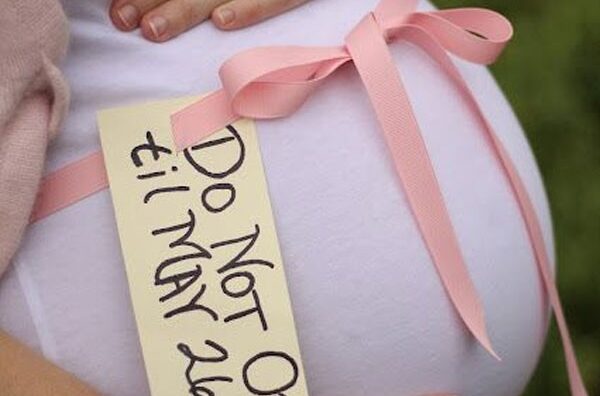 Maternity Photo Belly Sash in Pink or Blue | The Dating Divas