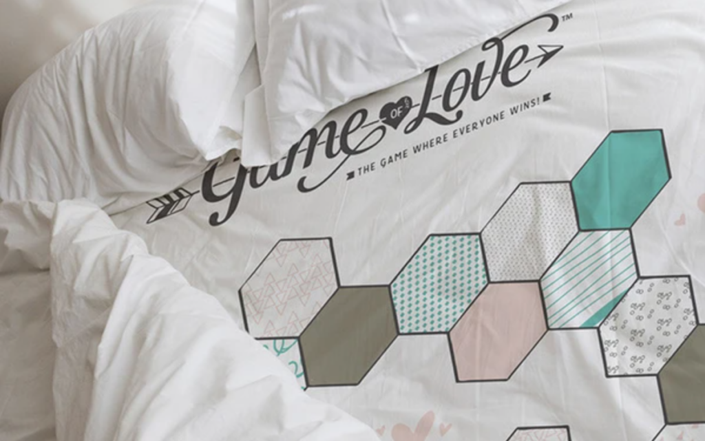 Anniversary gifts for him to play in the bedroom with his wife - dateyourspouse.com Anniversary gifts for him to play in bed. | The Dating Divas