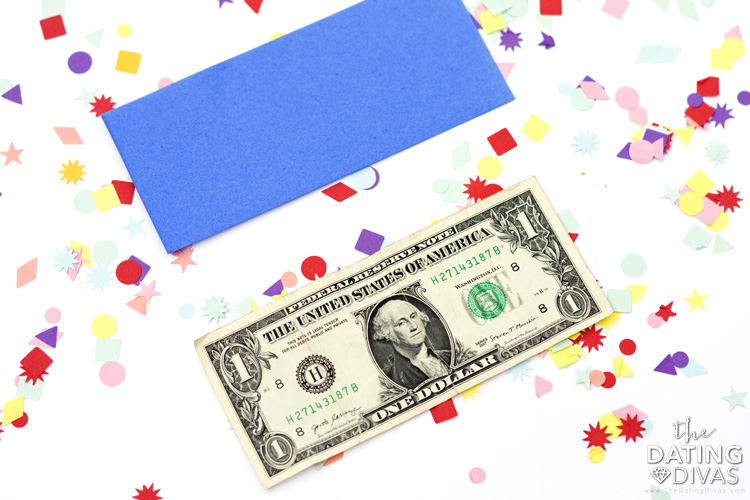 Origami Heart with Dollar Bill or Rectangular Paper - dateyourspouse.com Learn How to make an origami heart with rectangular paper. | The Dating Divas