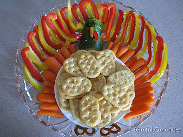 Cracker and Veggie Thanksgiving Finger Food Tray - www.TheDatingDivas.com Healthy and fun Thanksgiving finger foods to make your guests happy. | The Dating Divas
