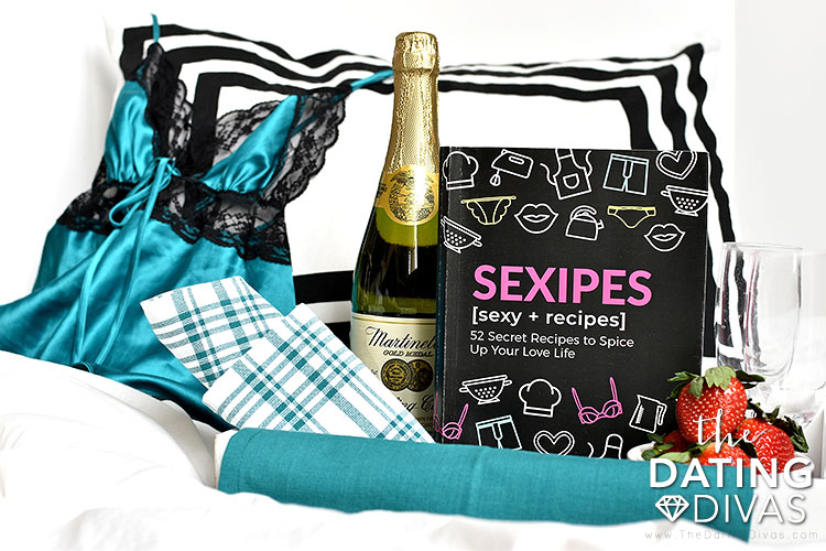 Sexipes Valentine's Day Gift - www.TheDatingDivas.com Sexipes is a gift for both of you! Give the special book for 52 different sexual experiences throughout the year. | The Dating Divas