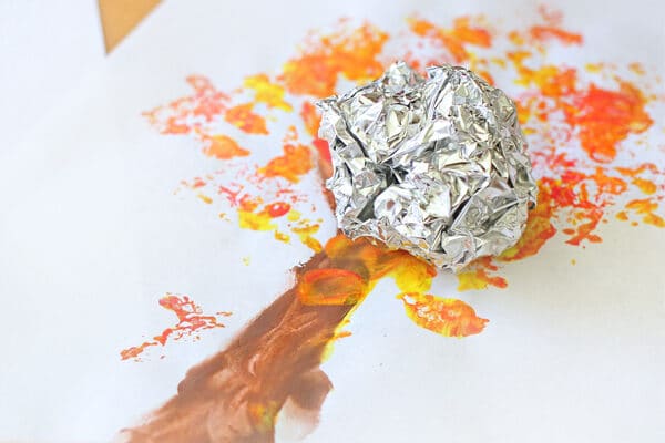 Preschool activities using tin foil stamps - thedatingdivascom.bigscoots-staging.com Tin foil tree idea for toddlers | The Dating Divas
