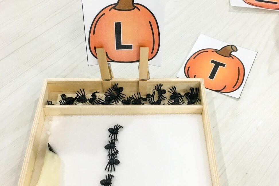 Pumpkin letter toddler activities - thedatingdivascom.bigscoots-staging.com Halloween-themed preschool worksheets for toddlers | The Dating Divas