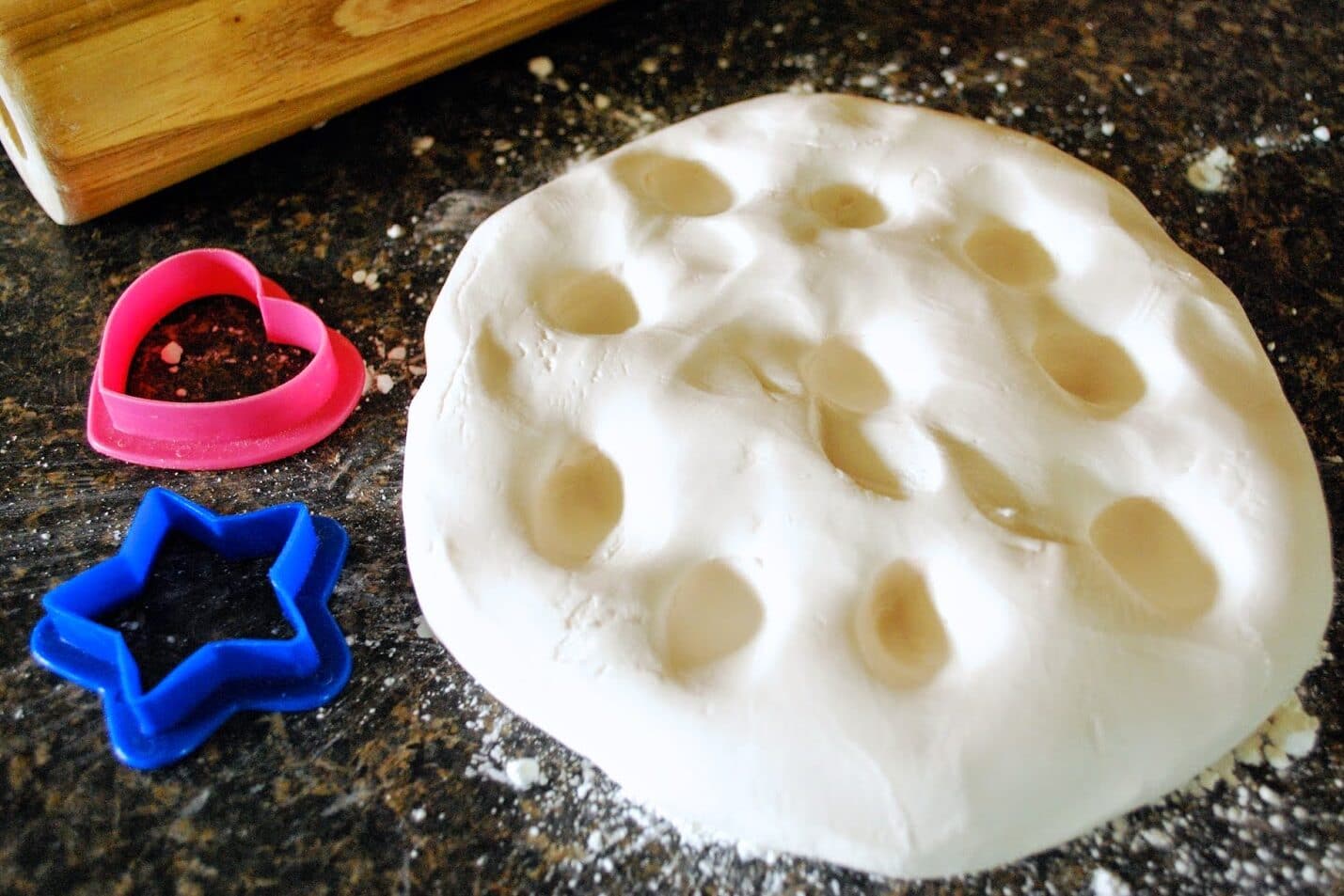 Preschool activities using homemade PlayDough - thedatingdivascom.bigscoots-staging.com Homemade playdough recipe to use for toddler activities | The Dating Divas