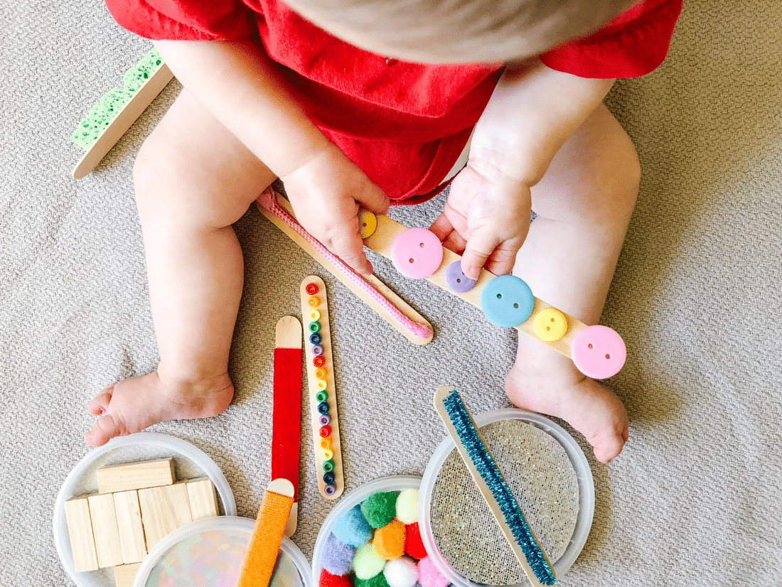 Sensory stick preschool activities - thedatingdivascom.bigscoots-staging.com DIY toddler activities using sensory sticks | The Dating Divas