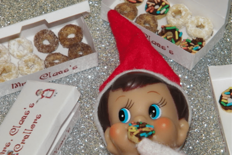 Elf on the shelf eats donuts | The Dating Divas