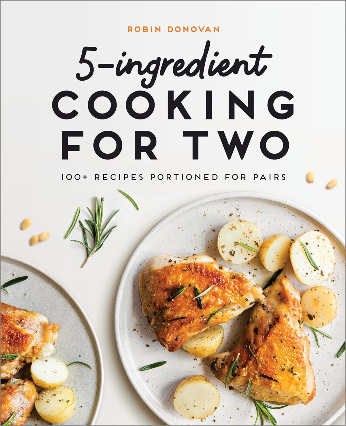 5-ingredient recipes make for an easy meal for couples cooking dinner together. | The Dating Divas