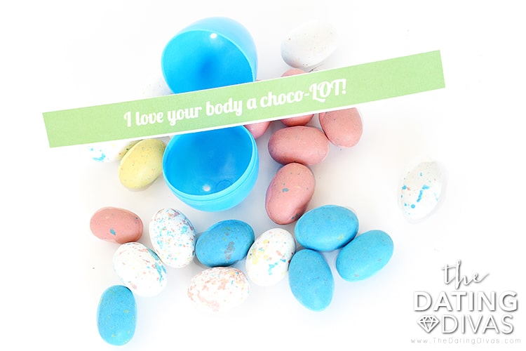 These 10 sexy Easter candy notes are flirty and perfect for setting the mood! | The Dating Divas