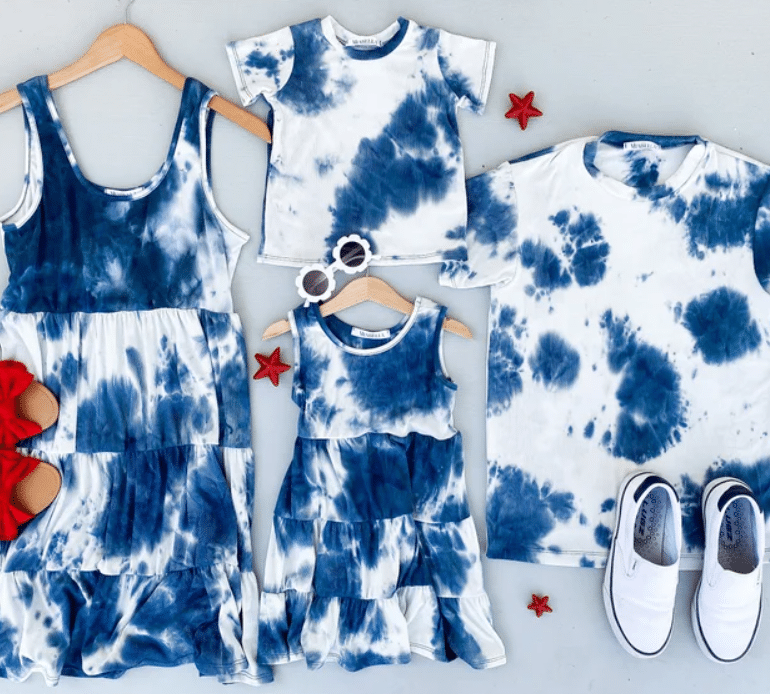 These blue and white tie dye clothes are perfect for your family matching outfits! | The Dating Divas