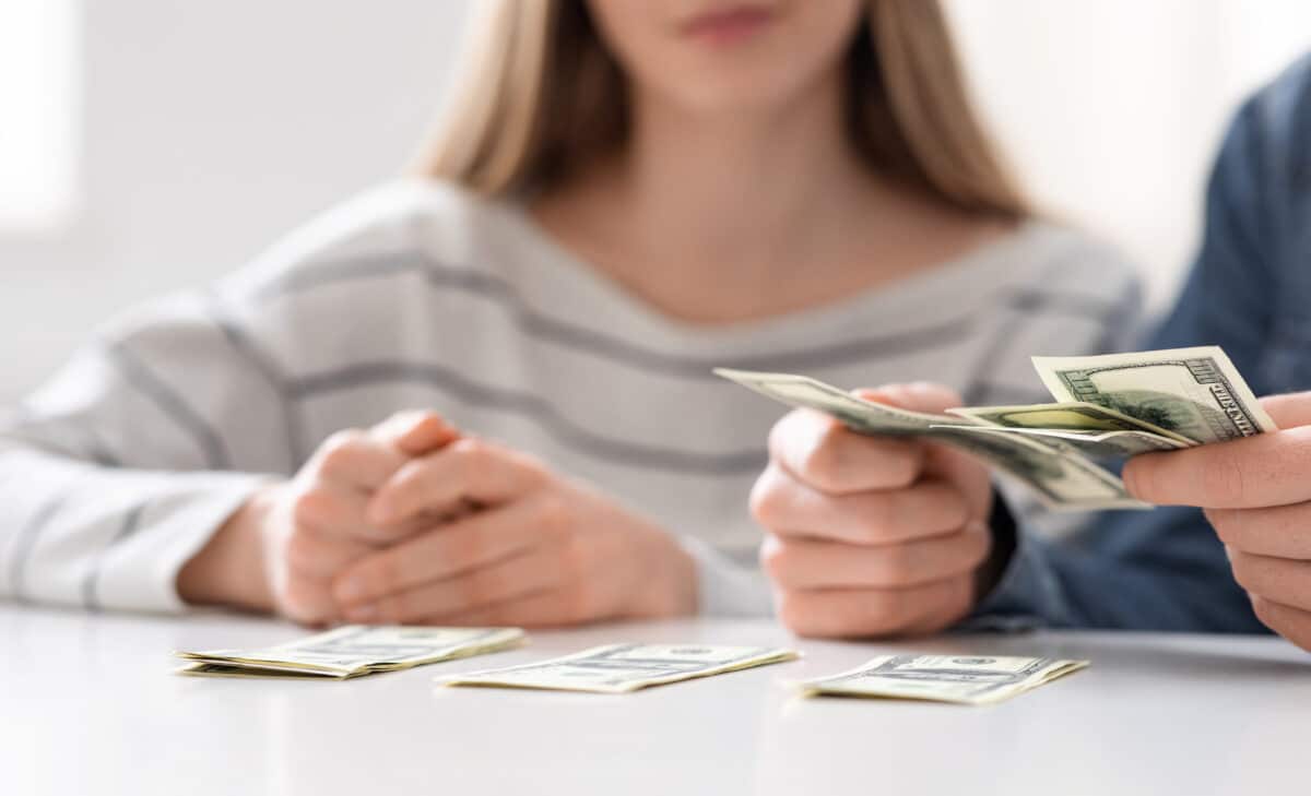 Use these ideas for how to pay off credit card debt | The Dating Divas