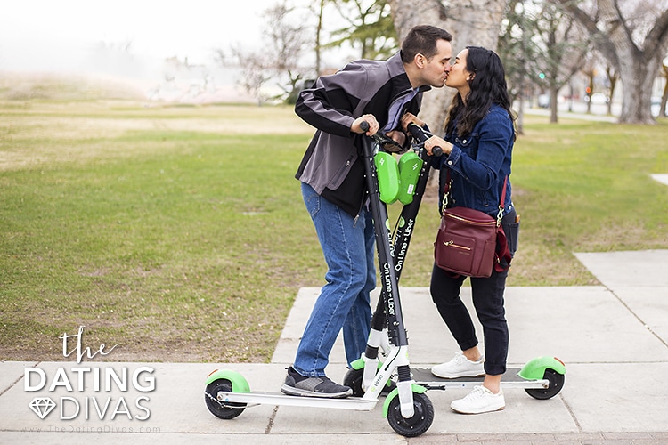 This Lime Scooter date is a great way to get outside and enjoy warm weather together! | The Dating Divas