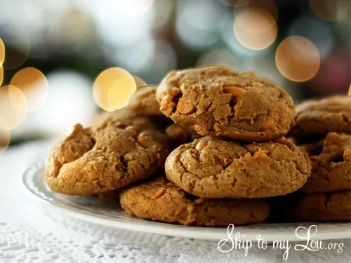 Check out these yummy gingerbread cookies with butterscotch flavoring! | The Dating Divas
