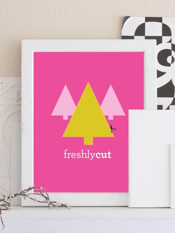 This free printable is so cute and makes a perfect Christmas craft for teens! | The Dating Divas