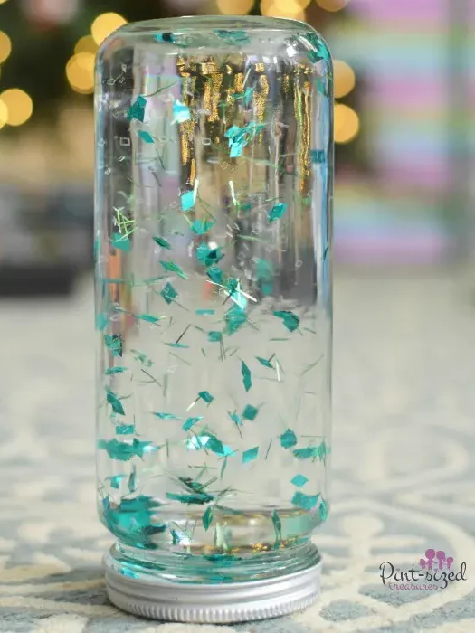 These snow globes are great Christmas crafts for kids! | The Dating Divas