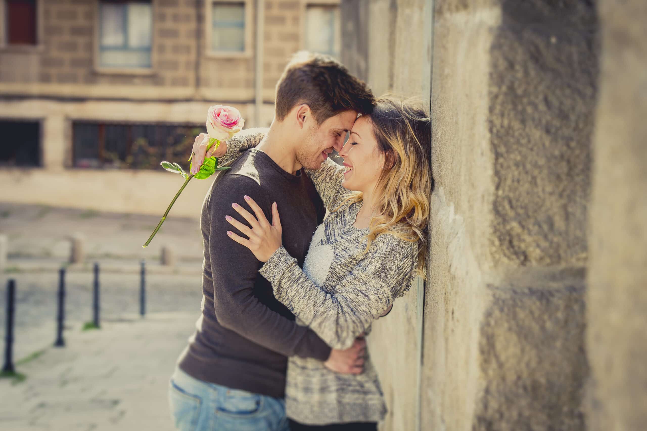 Show your sweetie some love with Valentine's Day flowers! | The Dating Divas