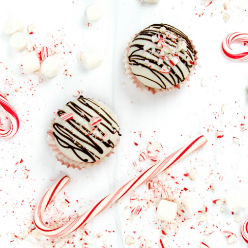Hot cocoa bombs are easy to make, and they make tasty Christmas treats for teachers! | The Dating Divas