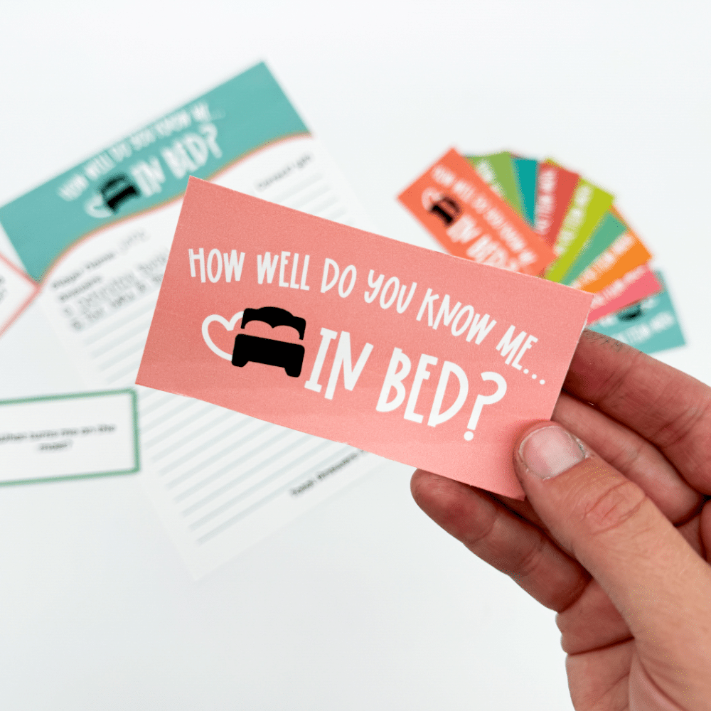 Sexy trivia bedroom game for couples date your spouse