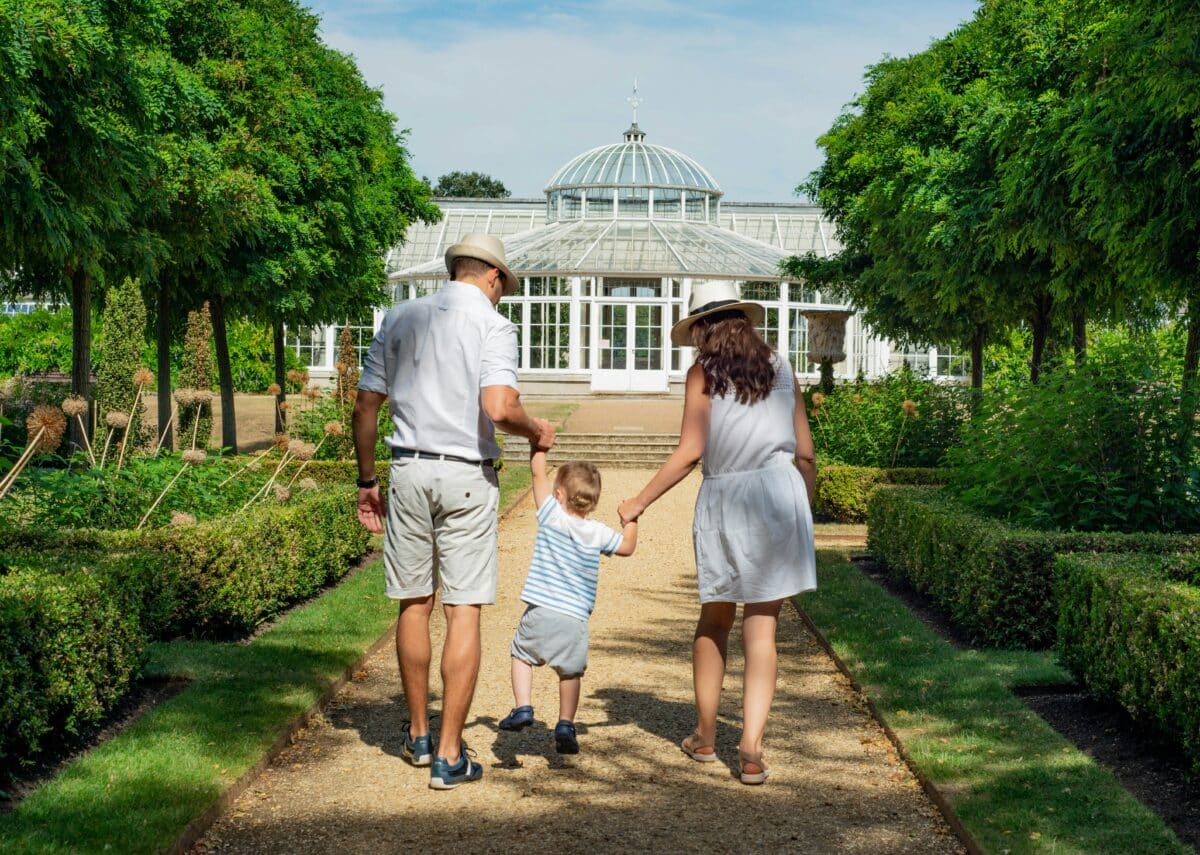 Manifesting can help you accomplish your family goals! | The Dating Divas