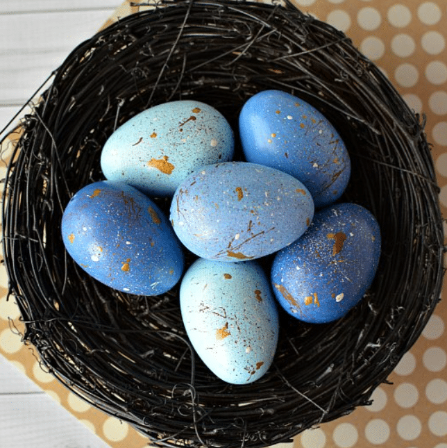 This beautiful bird's nest is one of the easy Easter crafts for springtime. | The Dating Divas