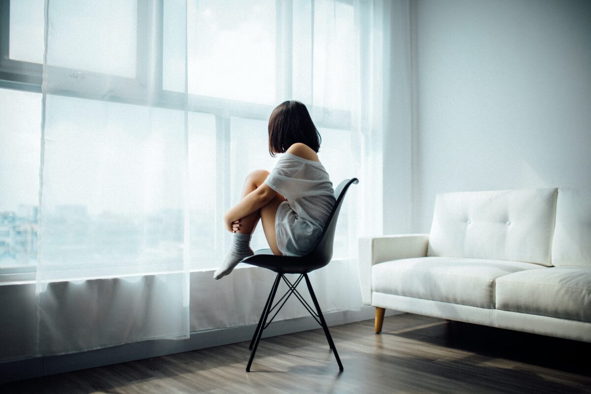 If your spouse is suffering from PTSD, they may feel alone. Check out our tips for loving and supporting them. | The Dating Divas