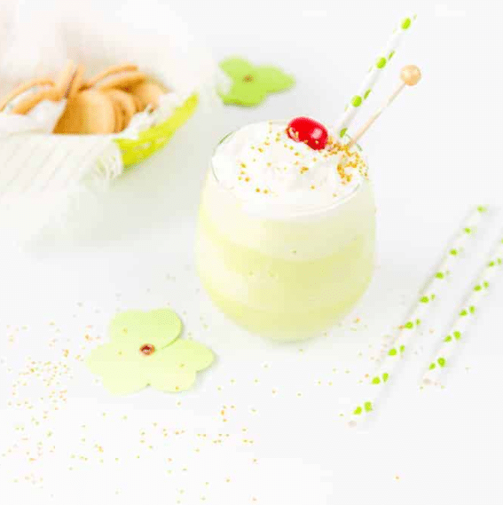 This delicious Shamrock Shake recipe will make date night even more fun! | The Dating Divas