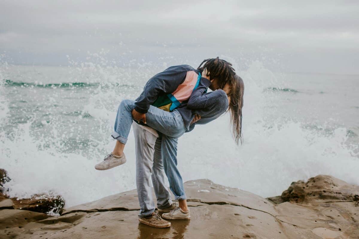 Scheduling sex can be a powerful tool in your marriage! | The Dating Divas