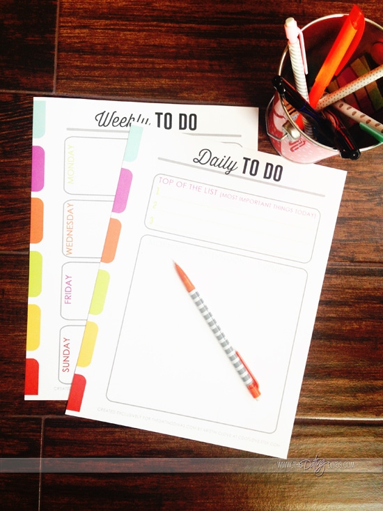 Get organized this new year with these adorable to do lists from dateyourspouse.com