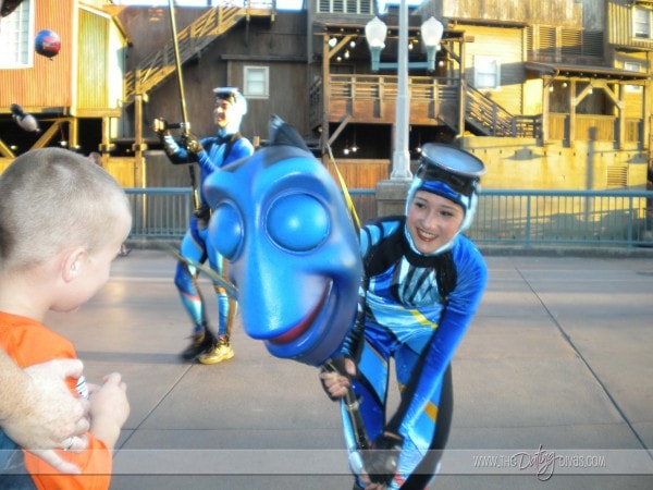 Kari-FindingDisneylandDeals6