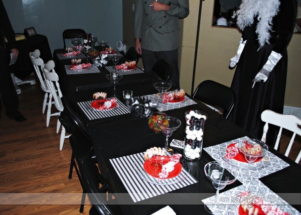 Lisa P- Roaring 20's #2 table