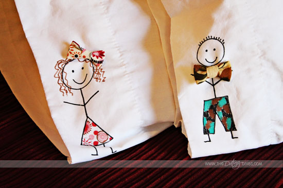 angie-nov-pillowcases-craft-up-closelogo